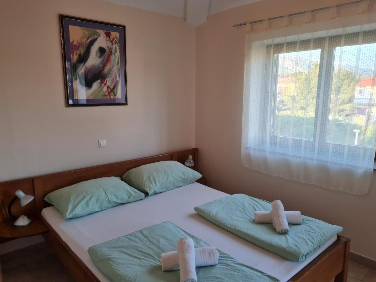 Apartment Lavanda Starigrad Paklenica Exteriör bild