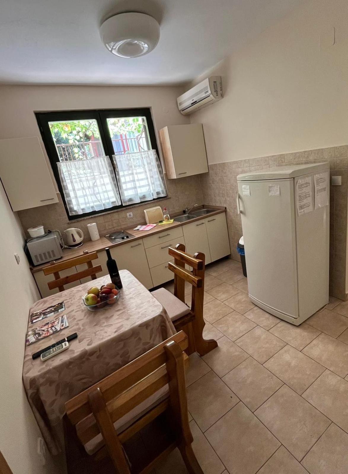 Apartment Lavanda Starigrad Paklenica Exteriör bild