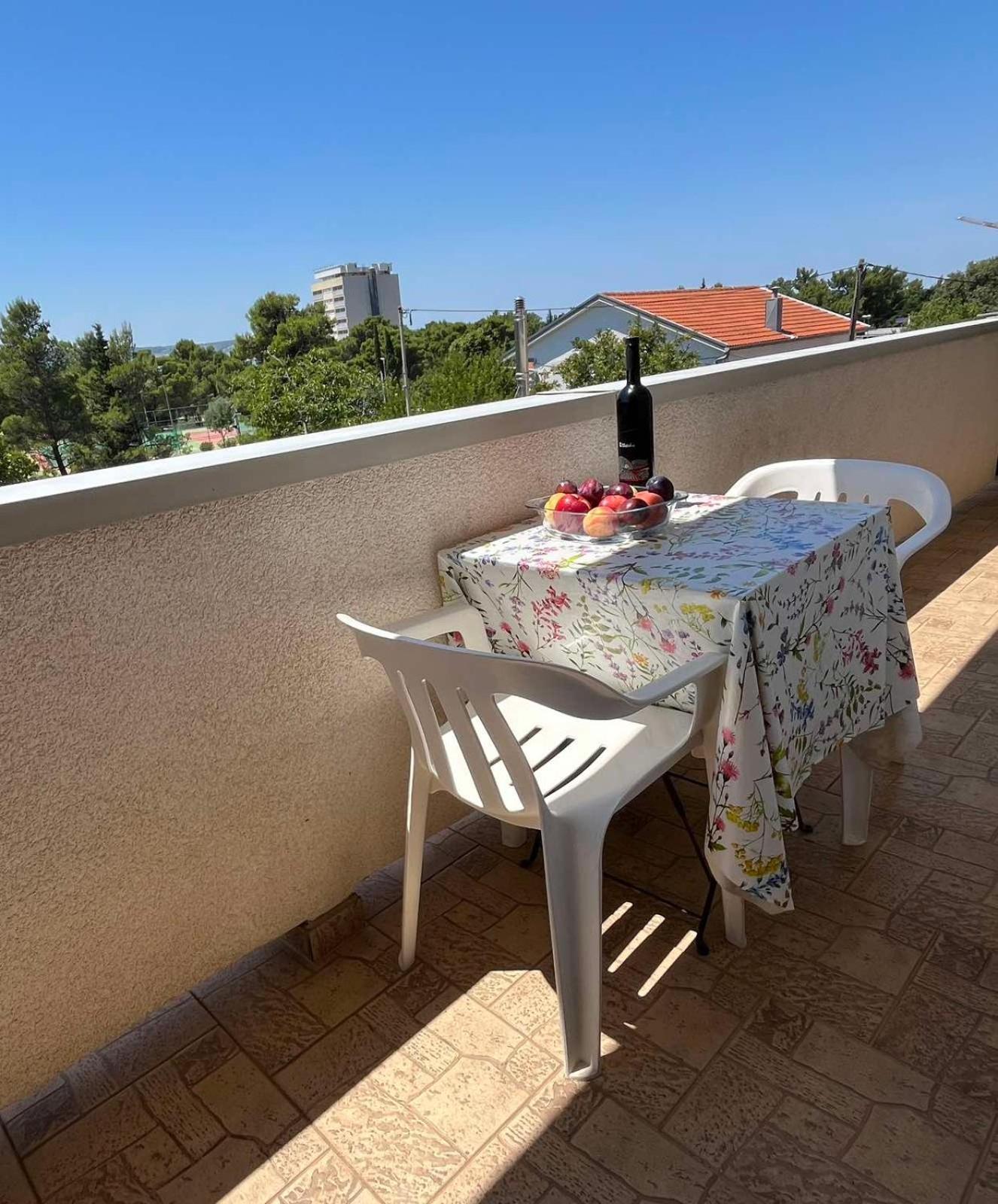 Apartment Lavanda Starigrad Paklenica Exteriör bild