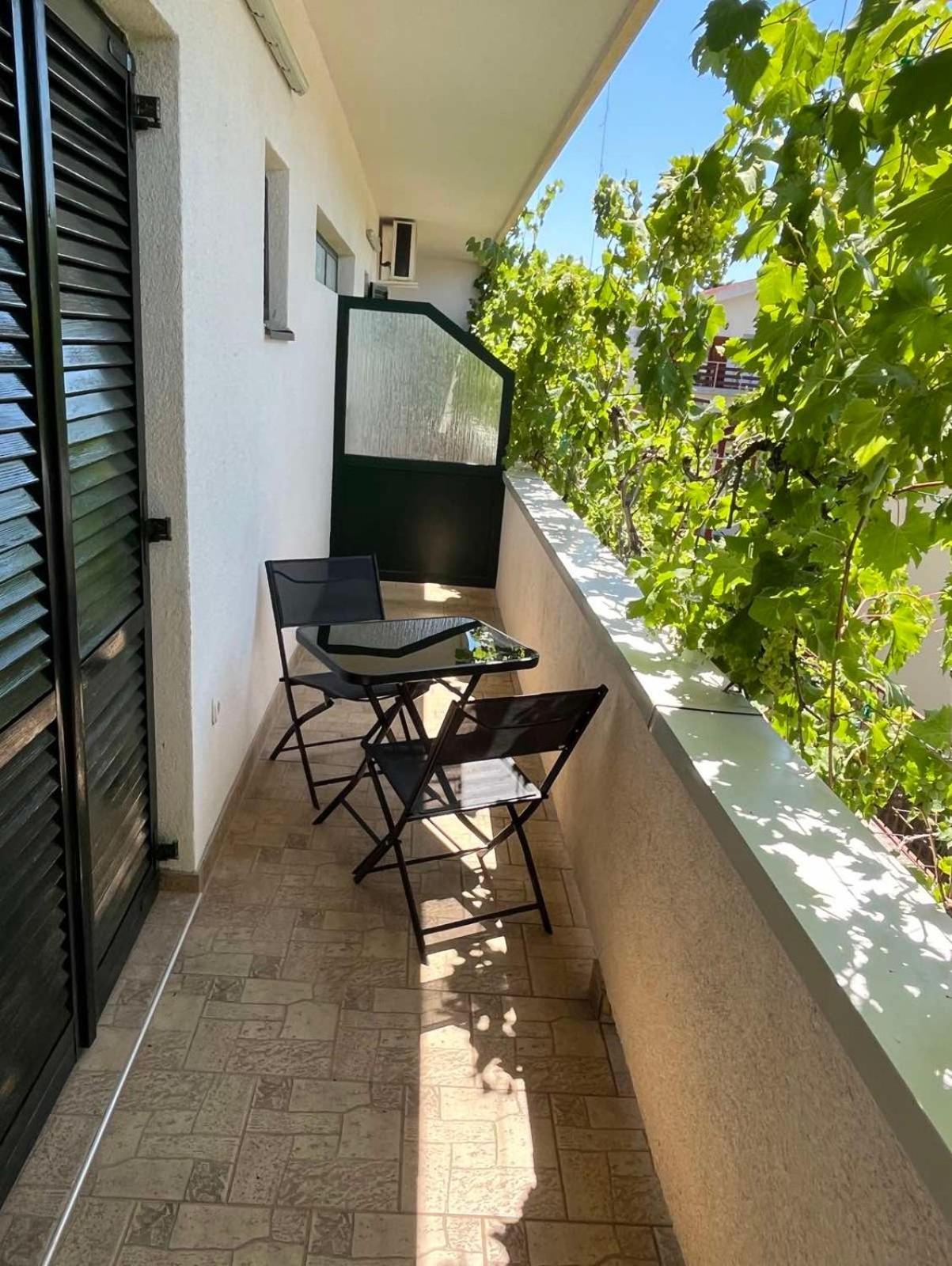 Apartment Lavanda Starigrad Paklenica Exteriör bild