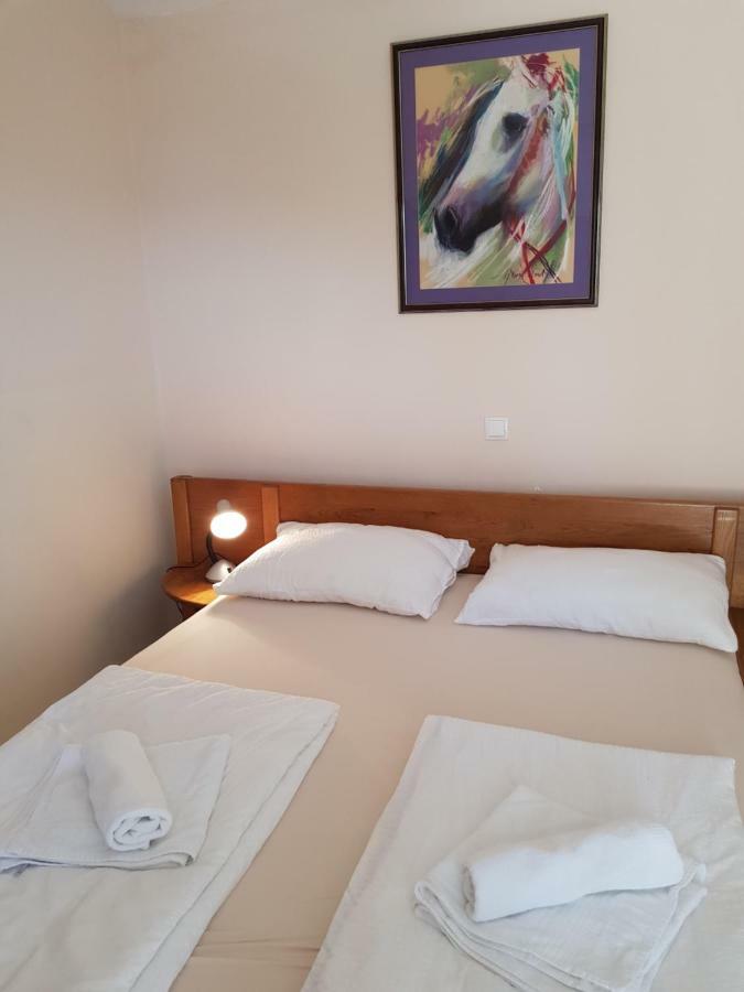 Apartment Lavanda Starigrad Paklenica Exteriör bild